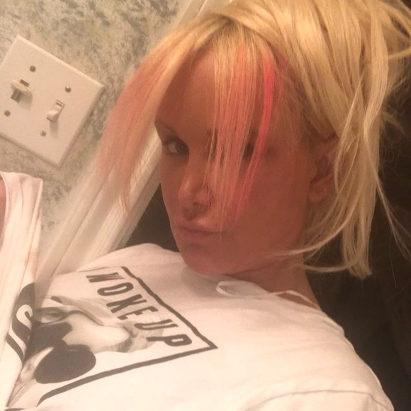 Hot Pink Hair Chalk. 💖💖💖 - Picture 5 of 15